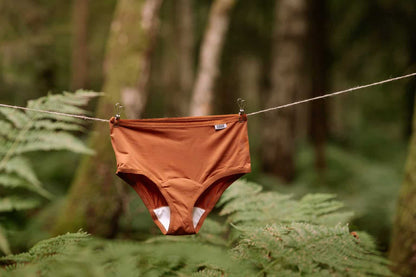 Menstruatiónstrussur - Light Flow