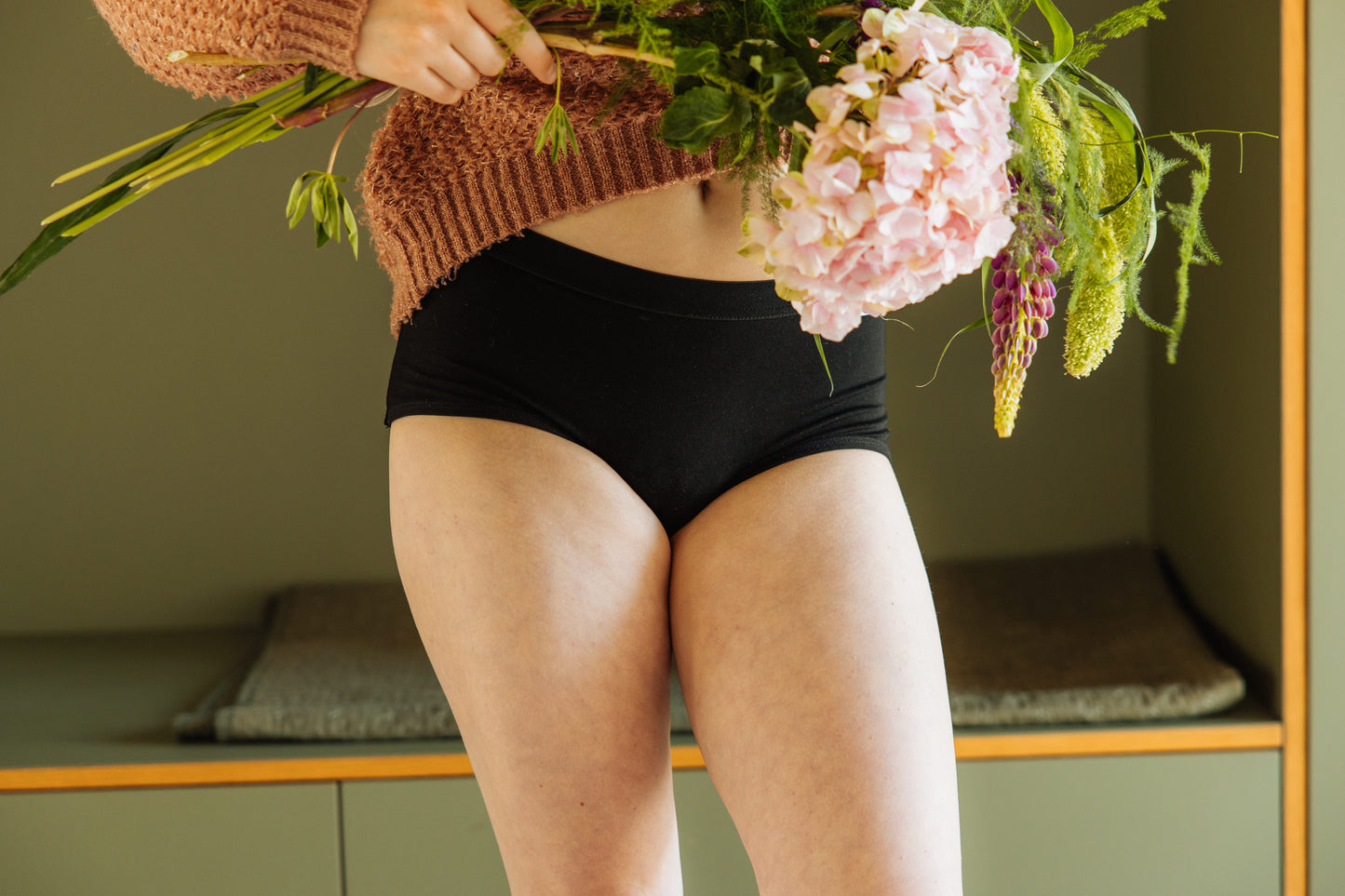 Menstruatiónstrussur - Tannáringar